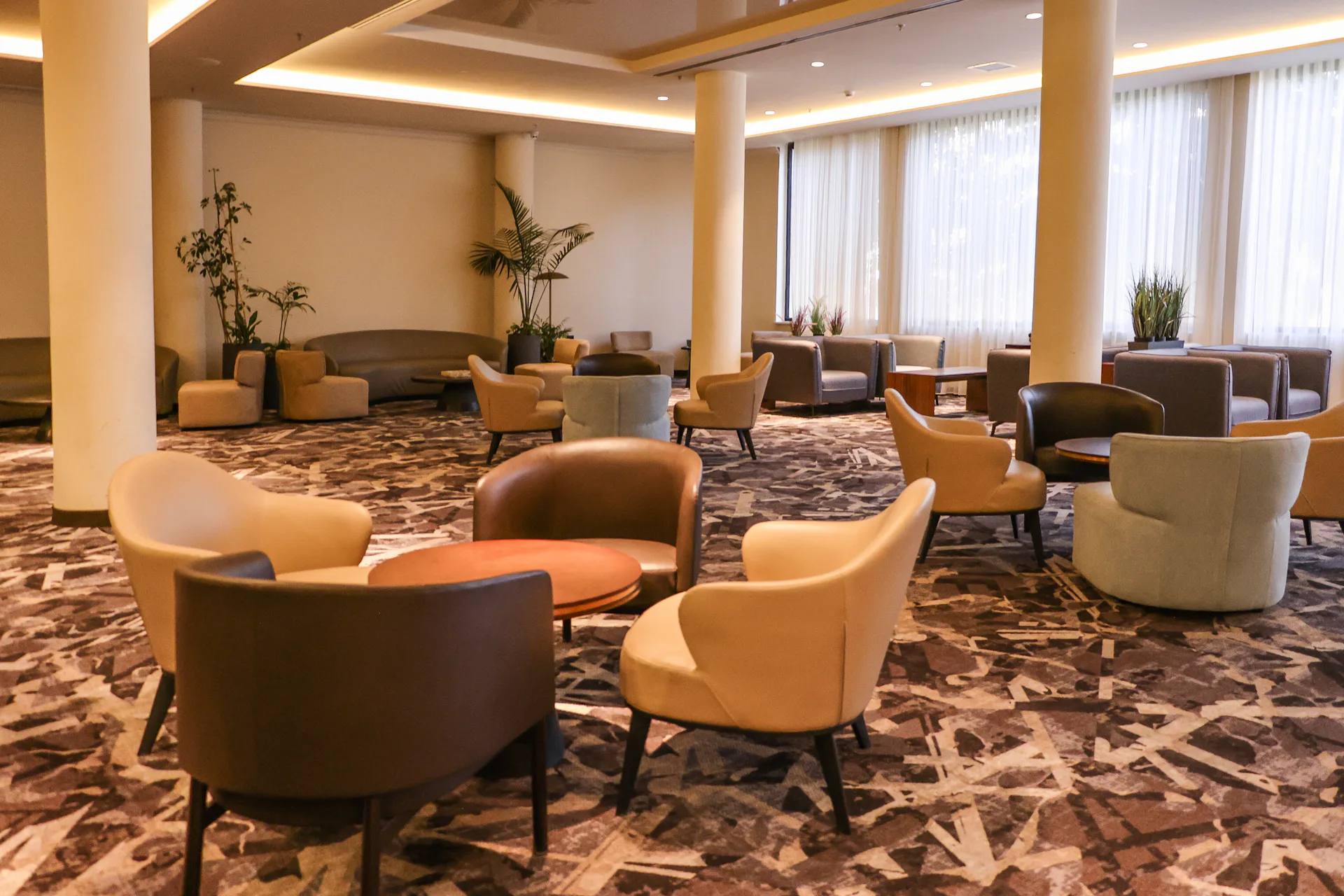 Hotel lounge with seating for meetings and groups